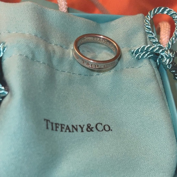 Tiffany & Co. 1837 ring WITH BOX AND TIFFANY BAG - Picture 1 of 5
